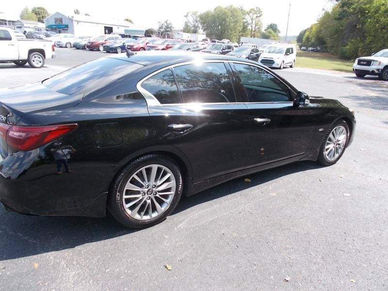 Used 2018 INFINITI Q50 Luxe w/ Essential Package (3.0T Luxe) RWD image 13