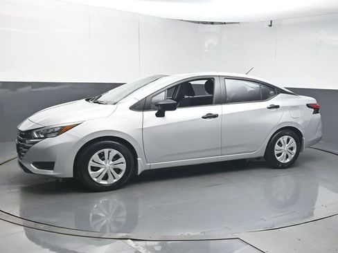 Used 2025 Nissan Versa S w/ Trunk Package FWD image 4