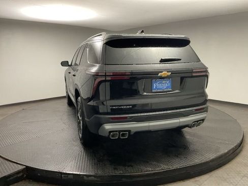 New 2026 Chevrolet Traverse LT w/ Sun and Wheel Package image 5
