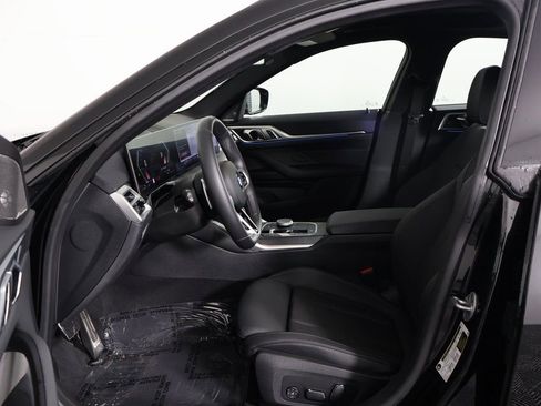 Used 2025 BMW 430i w/ M Sport Package image 10