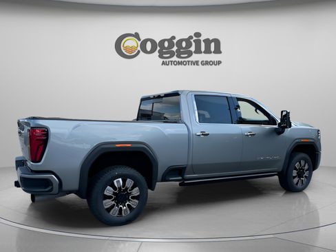 Certified 2024 GMC Sierra 2500 Denali w/ Denali Reserve Package image 17