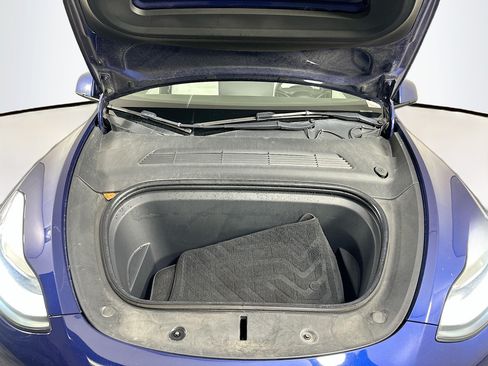 Used 2021 Tesla Model Y Long Range AWD/4WD image 35