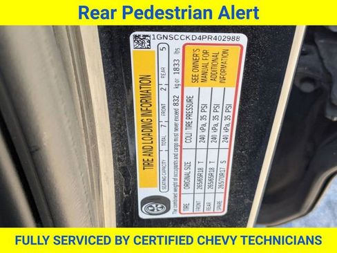 Used 2023 Chevrolet Suburban LT w/ Luxury Package RWD image 29