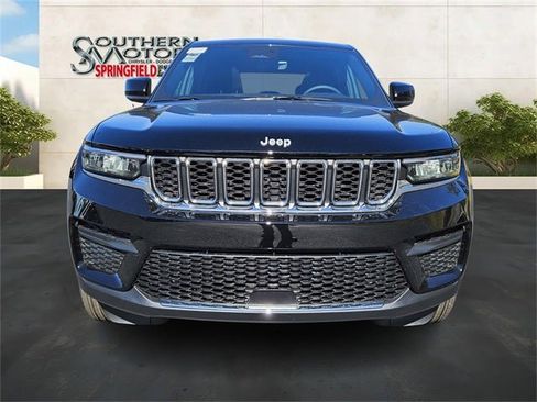 New 2025 Jeep Grand Cherokee Laredo X image 8