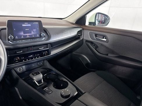 Certified 2023 Nissan Rogue SV AWD/4WD image 18