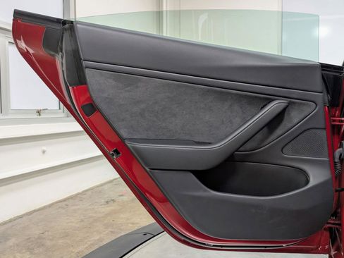 Used 2020 Tesla Model 3 Performance image 17