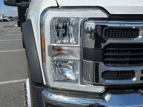 Used 2024 Ford F550 4x4 Regular Cab Super Duty image 12