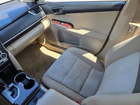 Used 2012 Toyota Camry XLE w/ Convenience Pkg FWD image 19