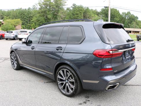 Used 2021 BMW X7 M50i w/ Executive Package AWD/4WD image 3