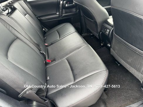 Used 2022 Toyota 4Runner TRD Off-Road Premium image 19