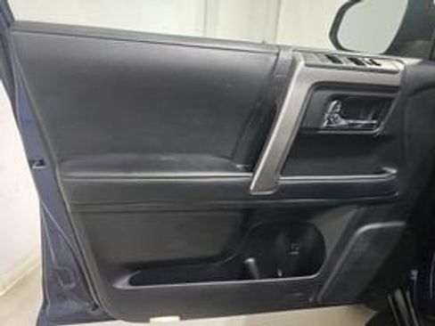 Used 2021 Toyota 4Runner SR5 Premium AWD/4WD image 9
