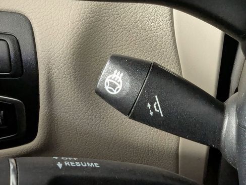 Used 2019 Mercedes-Benz GLC 300 4MATIC image 20