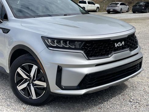 Used 2022 Kia Sorento S w/ Panoramic Sunroof Package FWD image 30