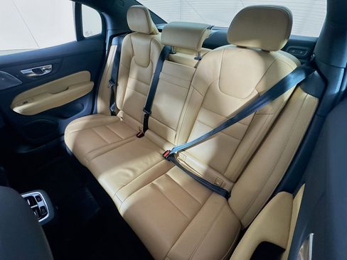 Used 2019 Volvo S60 T6 Inscription image 23