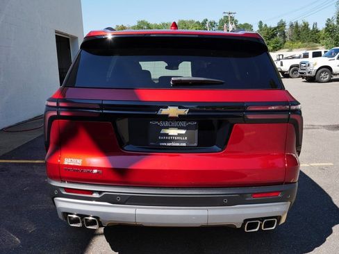 New 2026 Chevrolet Traverse LT w/ LPO, Floor Liner Package image 6