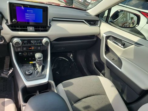 Certified 2025 Toyota RAV4 XLE w/ Convenience Package AWD/4WD image 28
