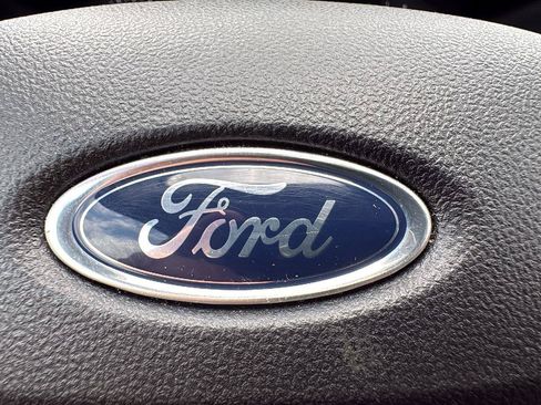 Certified 2022 Ford Escape SE w/ Cold Weather Package AWD/4WD image 32