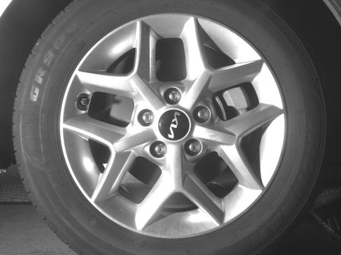 Used 2025 Kia Soul LX w/ LX Technology Package FWD image 24