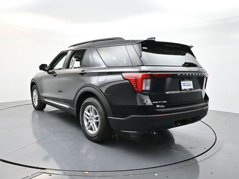 New 2025 Ford Explorer Active image 5