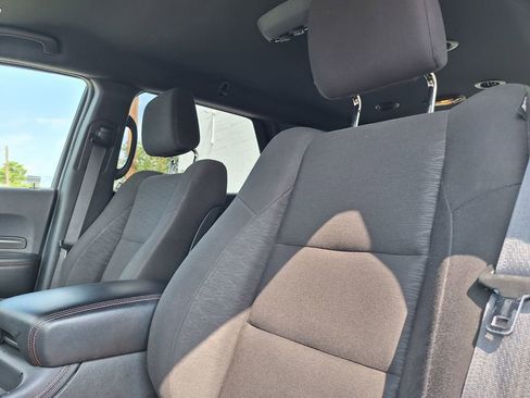 Used 2023 Dodge Durango GT RWD image 5