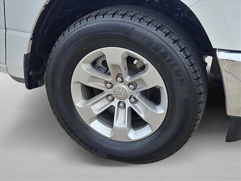 Used 2024 RAM 1500 Laramie image 24