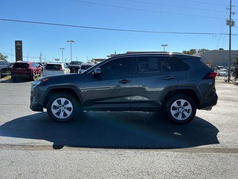 Used 2020 Toyota RAV4 LE image 2