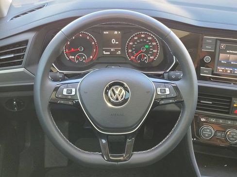 Used 2021 Volkswagen Jetta SE FWD image 11
