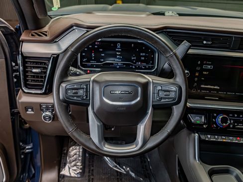 Used 2025 GMC Sierra 2500 Denali w/ Denali Reserve Package image 20