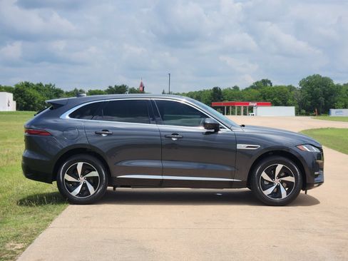 Used 2023 Jaguar F-PACE S AWD/4WD image 7