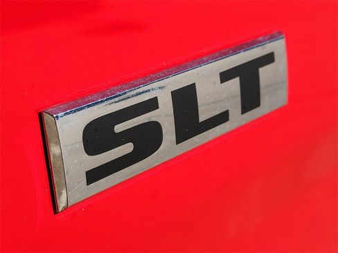 Used 2019 RAM 1500 Classic SLT image 13