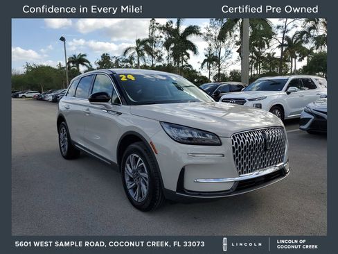 Used 2024 Lincoln Corsair FWD image 1