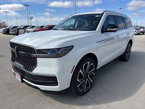 New 2026 Lincoln Navigator Reserve image 29