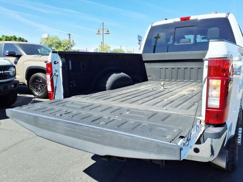 Used 2021 Ford F250 Lariat w/ Lariat Value Package AWD/4WD image 16