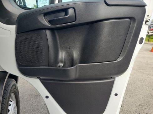 Used 2026 RAM ProMaster 2500 w/ Convenience Group FWD image 24