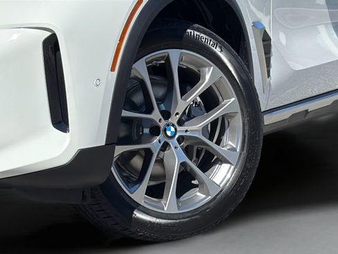 New 2026 BMW X5 xDrive40i AWD/4WD image 6