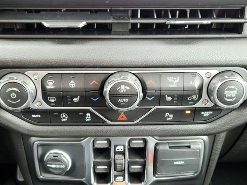 New 2025 Jeep Wrangler Unlimited Sport AWD/4WD image 18