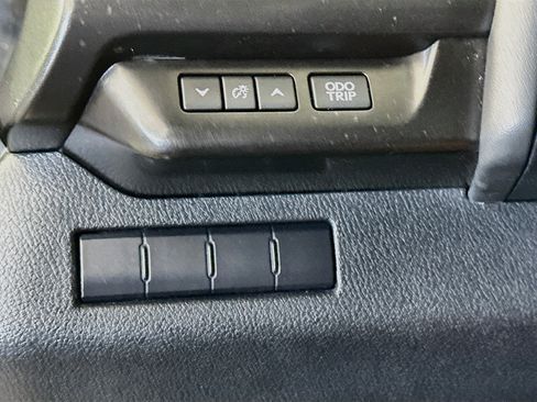 Used 2021 Lexus UX 250h w/ Premium Package AWD/4WD image 17