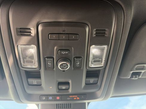 Used 2023 Chevrolet Tahoe LT w/ LT Signature Plus Package AWD/4WD image 30