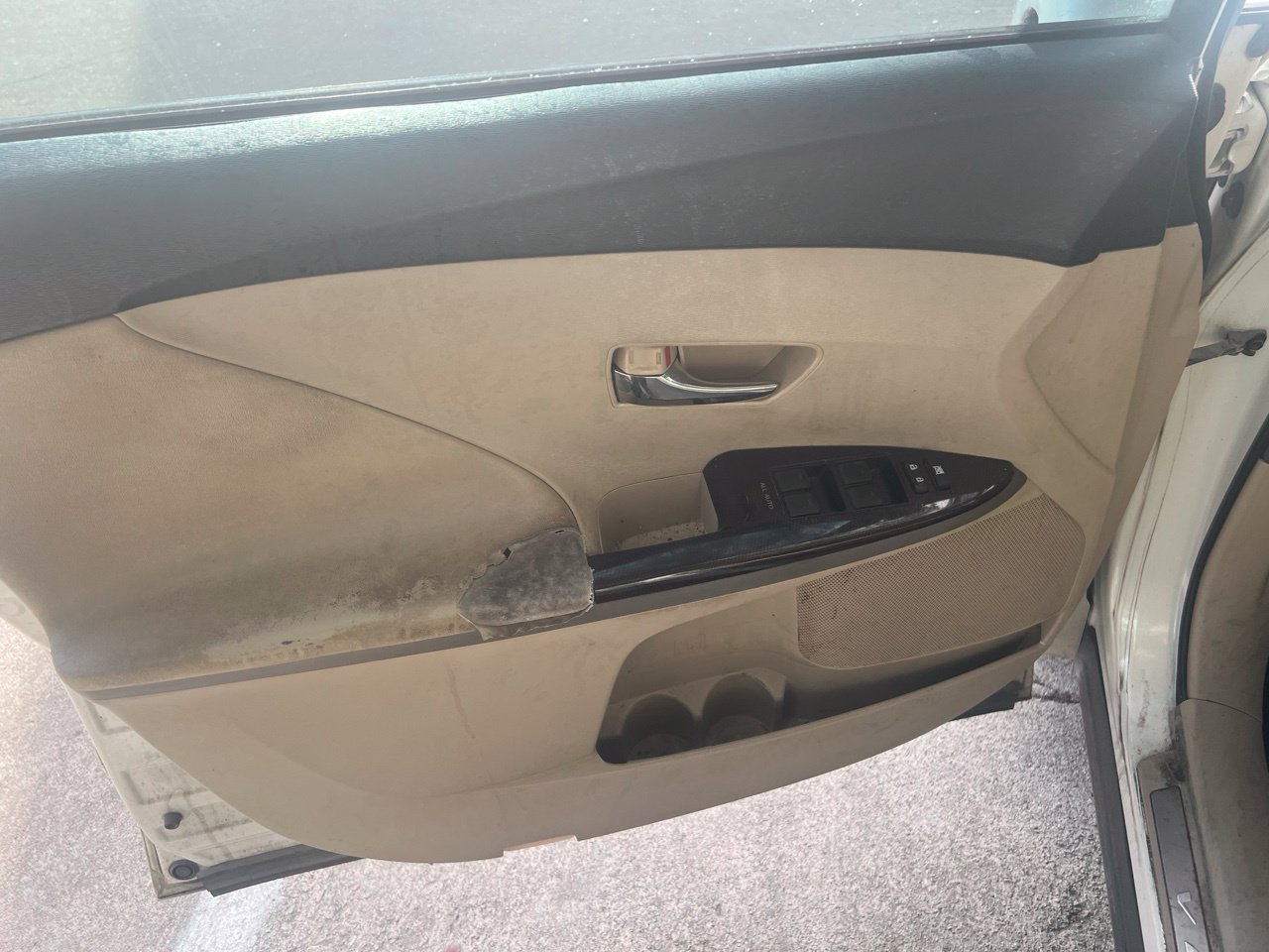 Used 2011 Toyota Venza FWD image 9