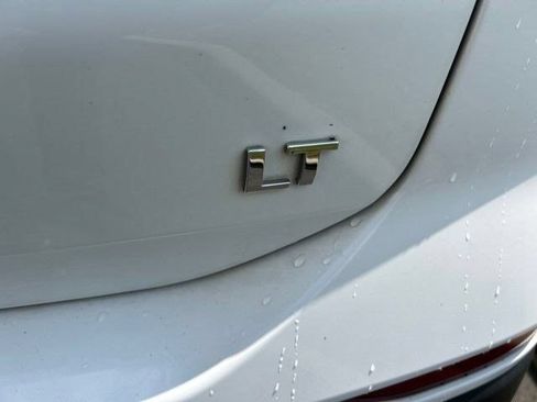 Used 2023 Chevrolet Equinox LT FWD image 56