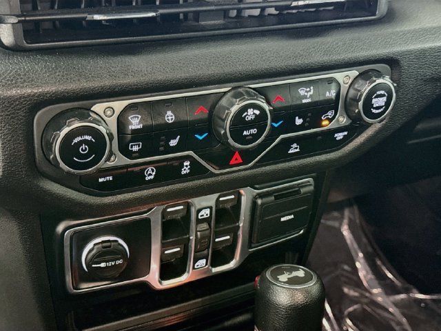Used 2024 Jeep Wrangler Unlimited Sport AWD/4WD image 15