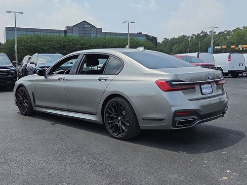 Used 2020 BMW 750i xDrive w/ Executive Package AWD/4WD image 4