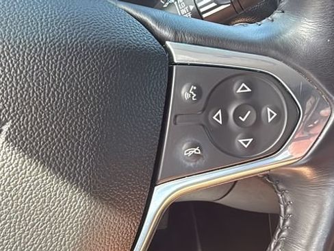 Used 2018 Chevrolet Traverse LT w/ LPO, Floor Liner Package FWD image 17
