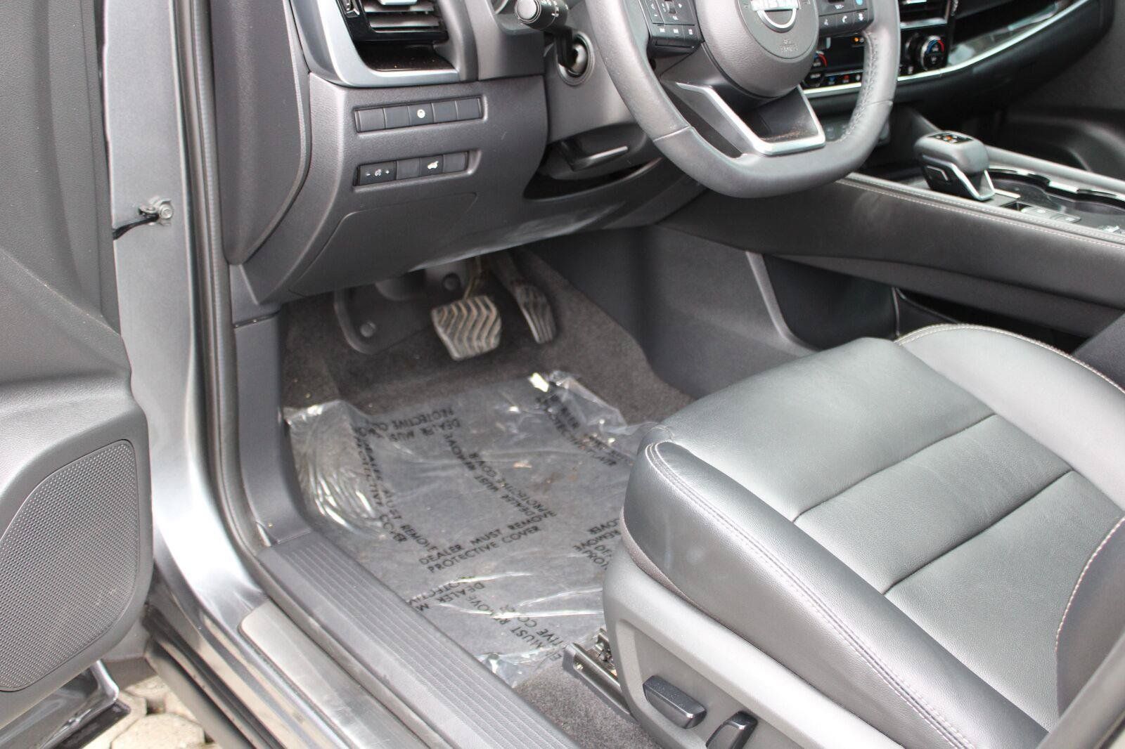 Used 2023 Nissan Rogue SL w/ SL Premium Package FWD image 49