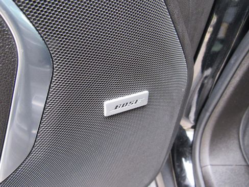 Used 2021 GMC Yukon XL AT4 w/ AT4 Premium Package image 17