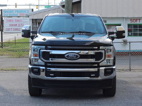 Used 2021 Ford F250 XLT w/ XLT Premium Package AWD/4WD image 2