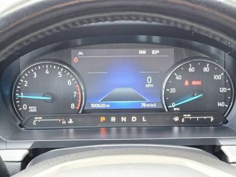 Used 2022 Ford Explorer XLT w/ Equipment Group 202A AWD/4WD image 19