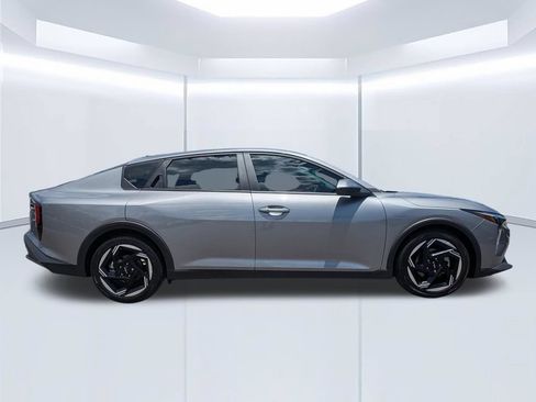 Used 2025 Kia K4 EX FWD image 3