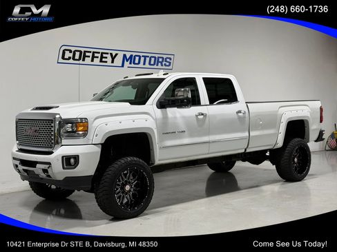 Used 2019 GMC Sierra 3500 Denali w/ Duramax Plus Package AWD/4WD image 1
