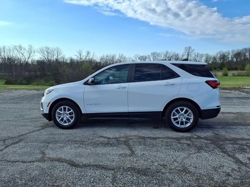 Used 2024 Chevrolet Equinox LS w/ LS Convenience Package FWD image 33